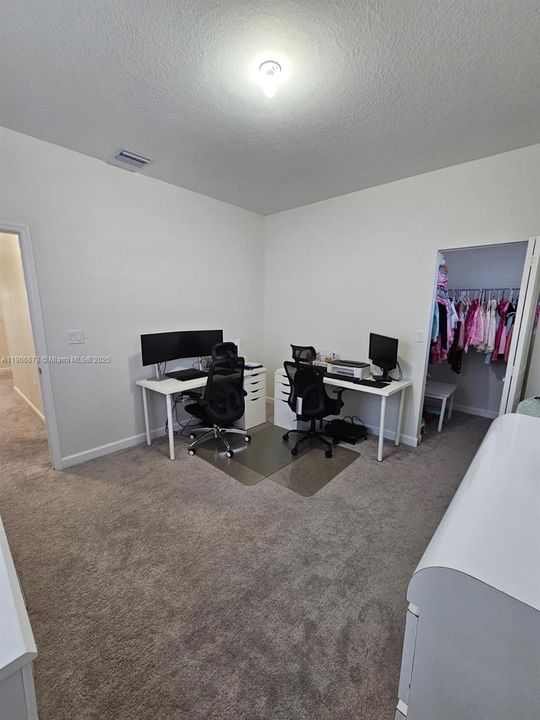 В аренду: $3,725 (4 спален, 2 ванн, 3349 Квадратных фут)