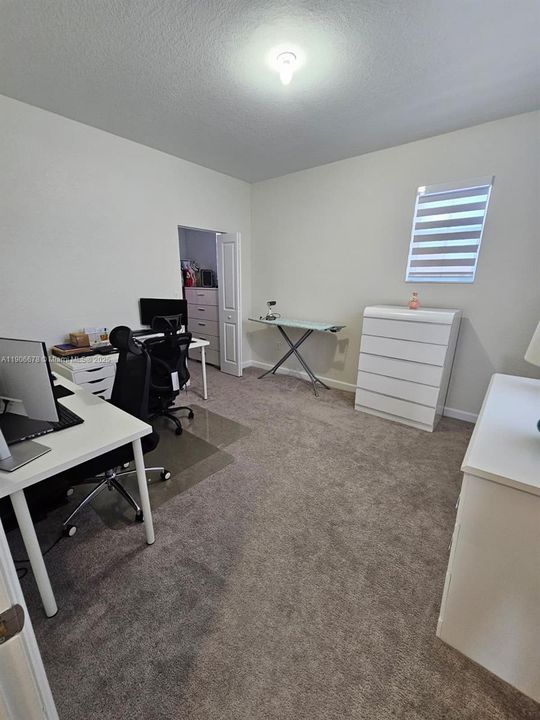 В аренду: $3,725 (4 спален, 2 ванн, 3349 Квадратных фут)