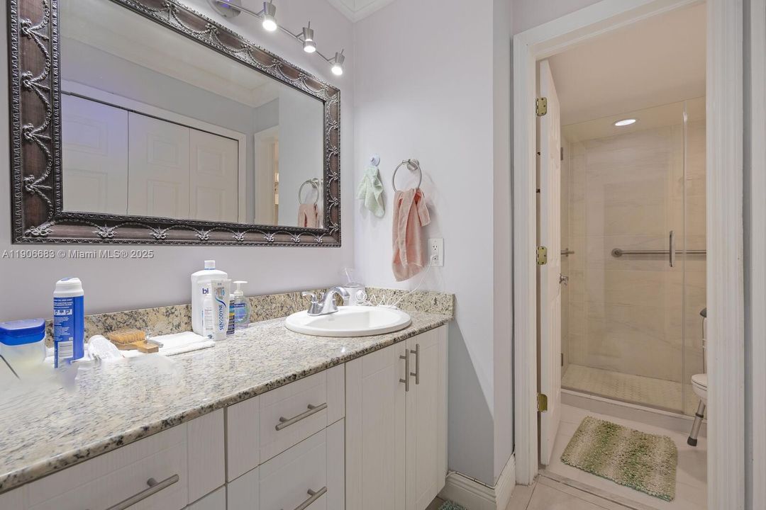 На продажу: $375,000 (3 спален, 2 ванн, 1271 Квадратных фут)