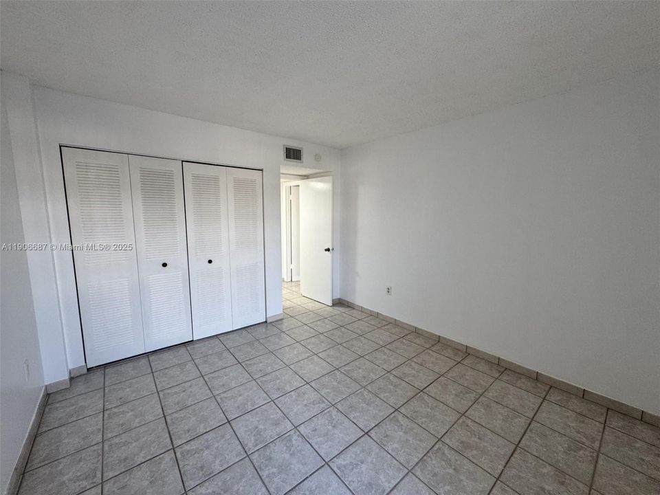 For Rent: $2,250 (2 beds, 2 baths, 1170 Square Feet)