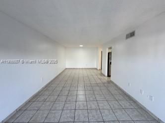 For Rent: $2,250 (2 beds, 2 baths, 1170 Square Feet)