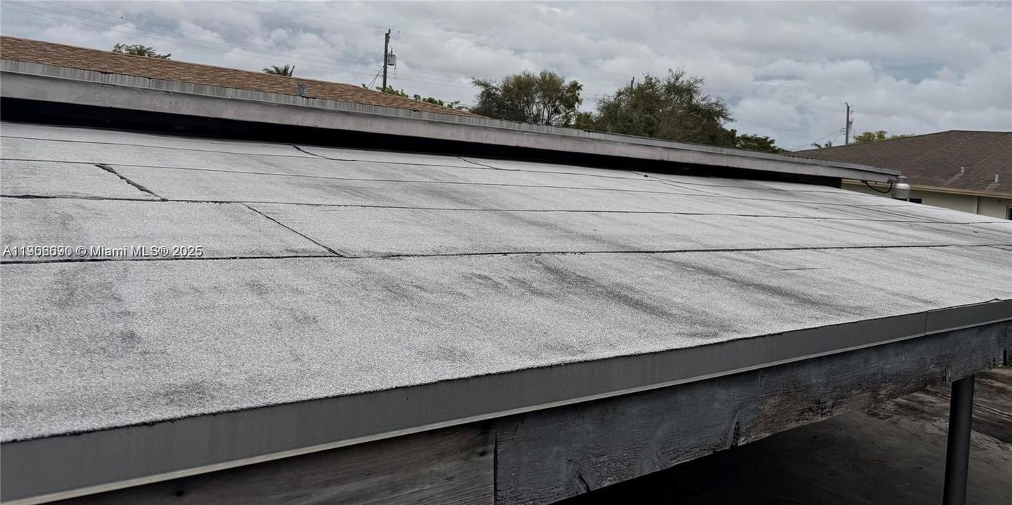 出租: $3,200 (3 贝兹, 2 浴室, 1972 平方英尺)