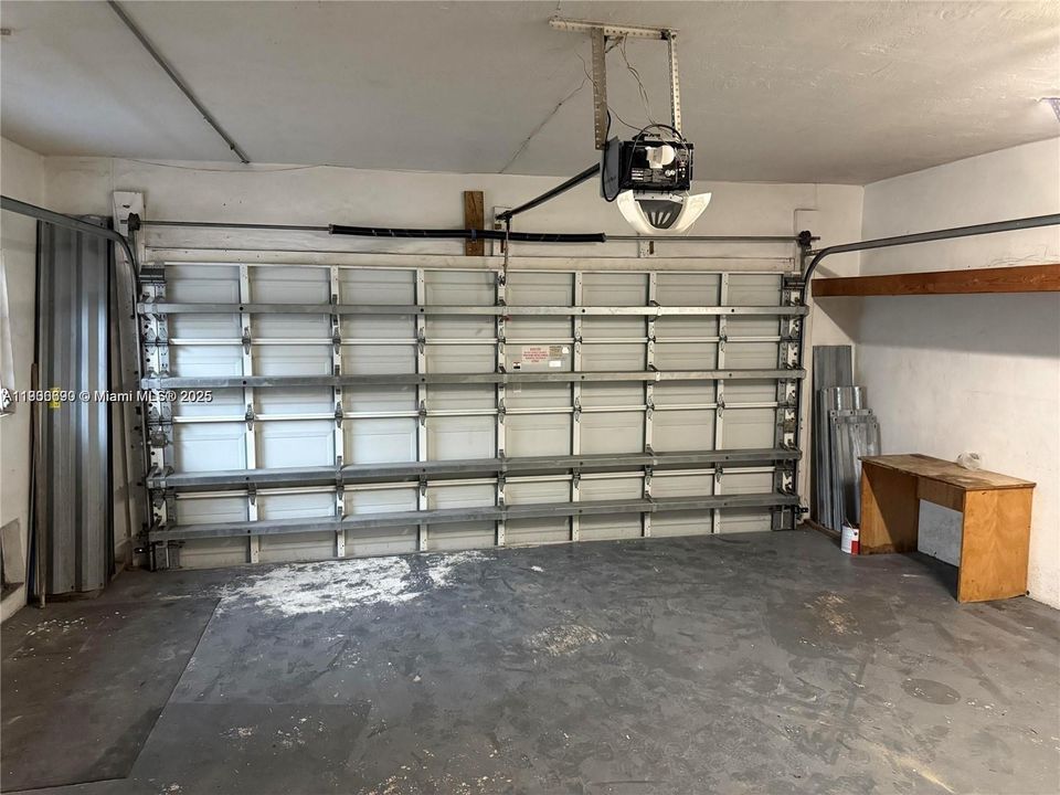 出租: $3,200 (3 贝兹, 2 浴室, 1972 平方英尺)