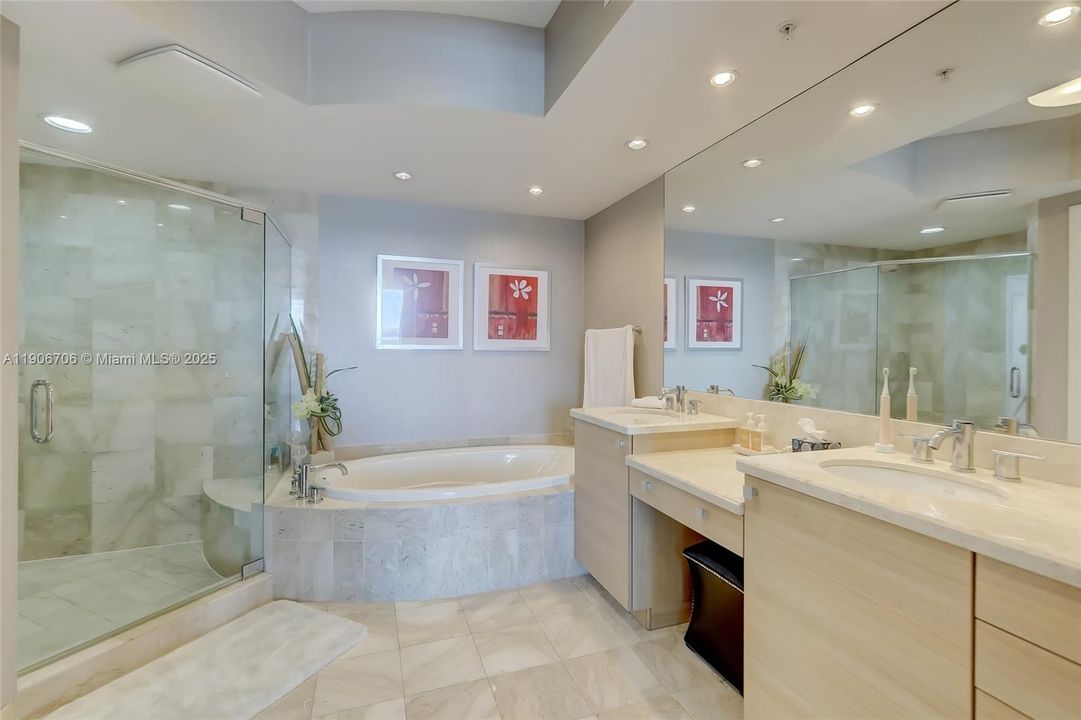 出租: $6,000 (2 贝兹, 2 浴室, 1442 平方英尺)