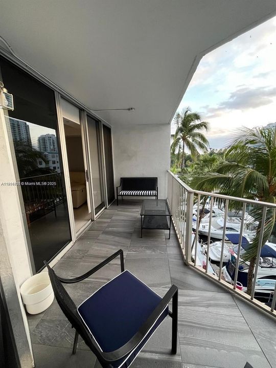 Recently Rented: $2,550 (2 beds, 2 baths, 1020 Square Feet)