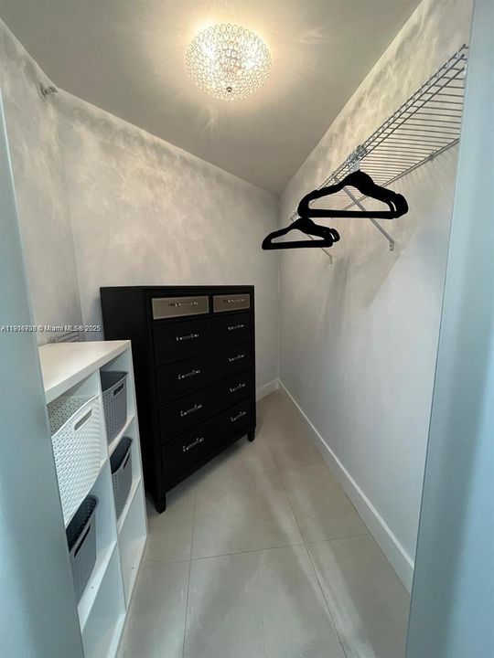 Recently Rented: $2,550 (2 beds, 2 baths, 1020 Square Feet)