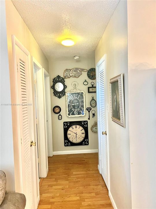 На продажу: $369,900 (2 спален, 2 ванн, 1523 Квадратных фут)