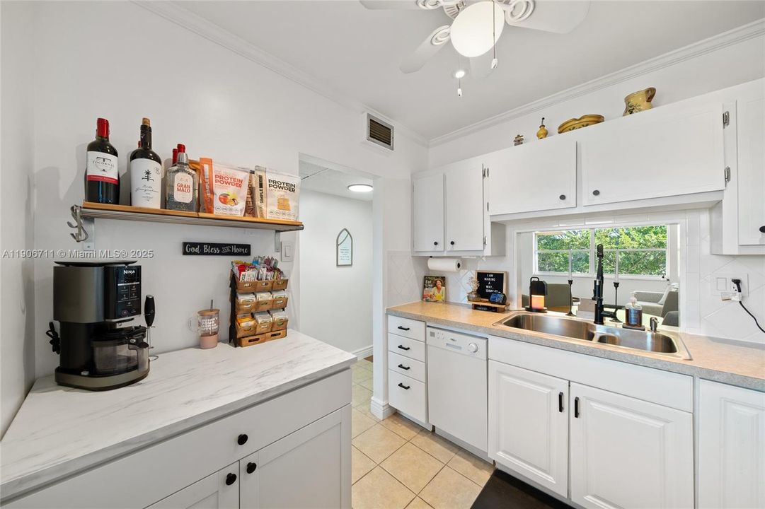 En Venta: $121,900 (1 camas, 1 baños, 684 Pies cuadrados)