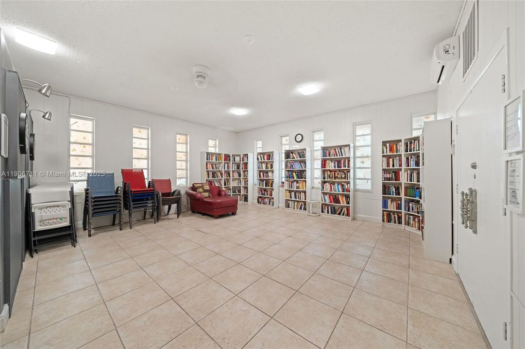 En Venta: $121,900 (1 camas, 1 baños, 684 Pies cuadrados)