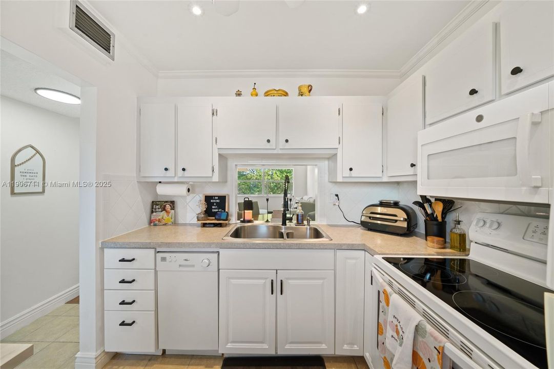 En Venta: $121,900 (1 camas, 1 baños, 684 Pies cuadrados)