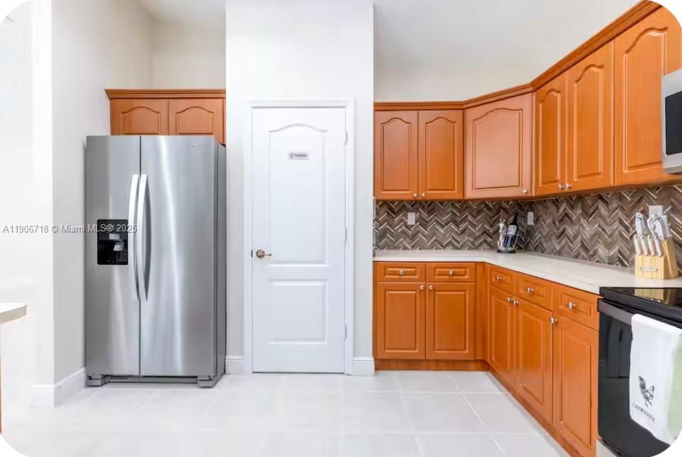 For Sale: $1,400,000 (3 beds, 2 baths, 0 Square Feet)