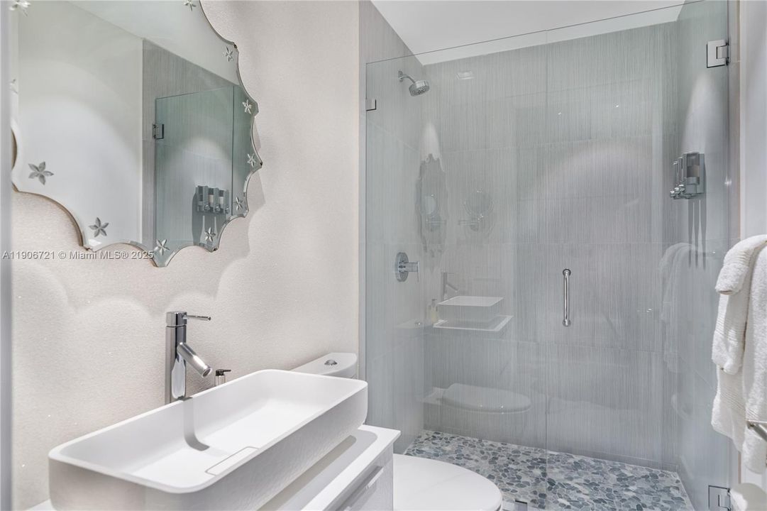 待售: $13,500,000 (4 贝兹, 4 浴室, 3752 平方英尺)