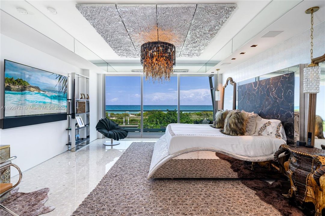 待售: $13,500,000 (4 贝兹, 4 浴室, 3752 平方英尺)