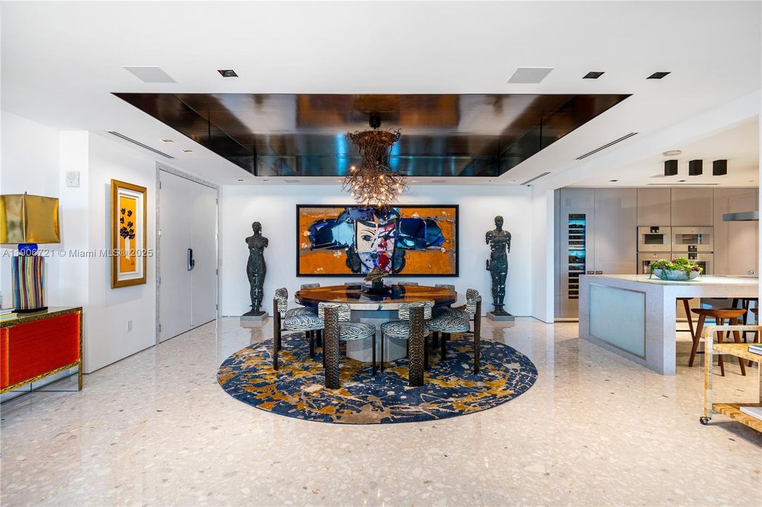 待售: $13,500,000 (4 贝兹, 4 浴室, 3752 平方英尺)