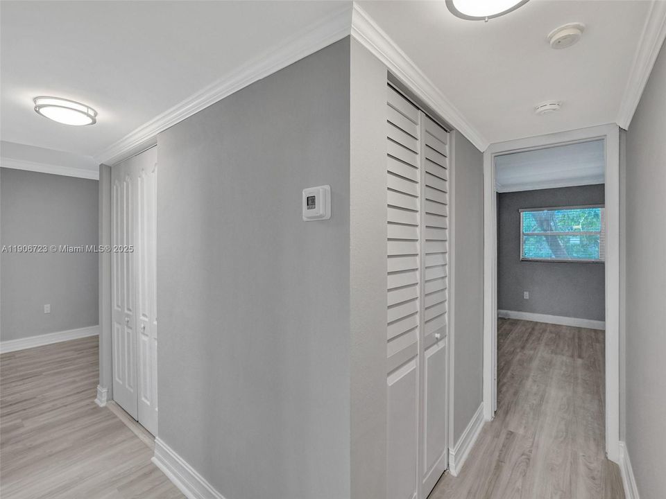 出租: $2,300 (1 贝兹, 1 浴室, 1149 平方英尺)