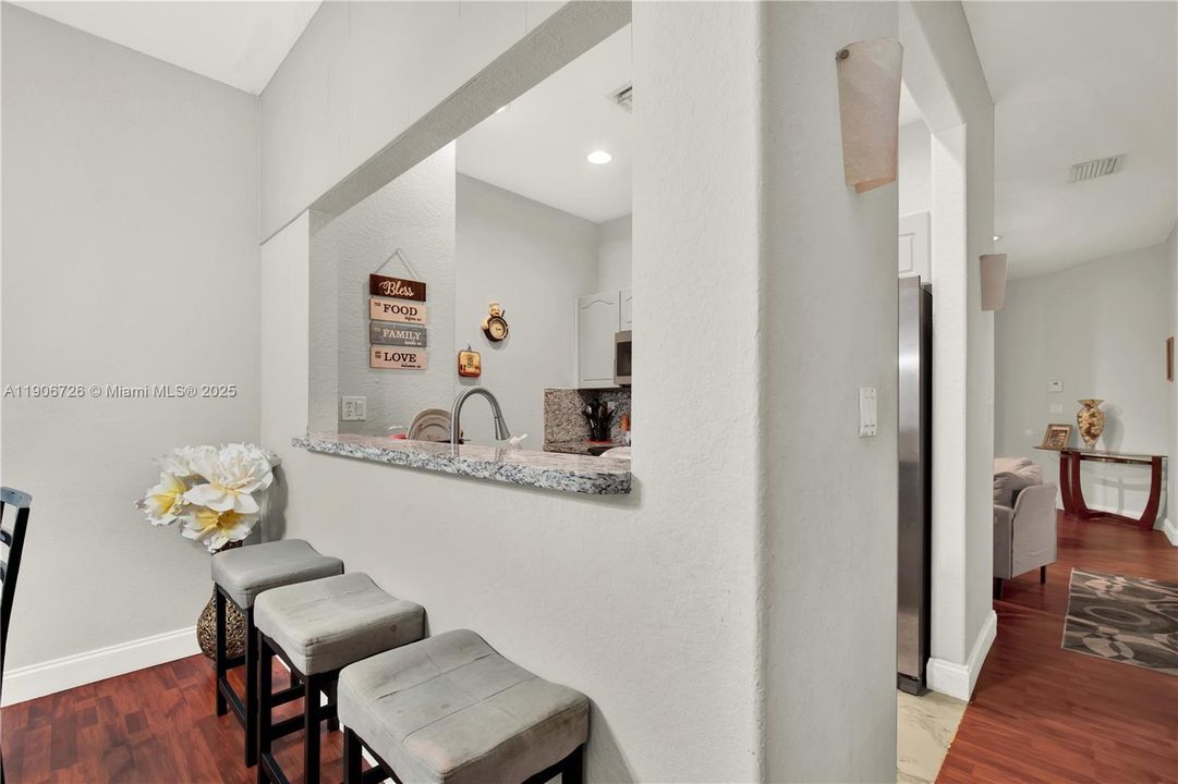 Active With Contract: $330,000 (3 beds, 2 baths, 1205 Square Feet)