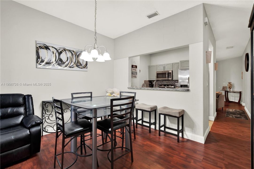 Active With Contract: $330,000 (3 beds, 2 baths, 1205 Square Feet)