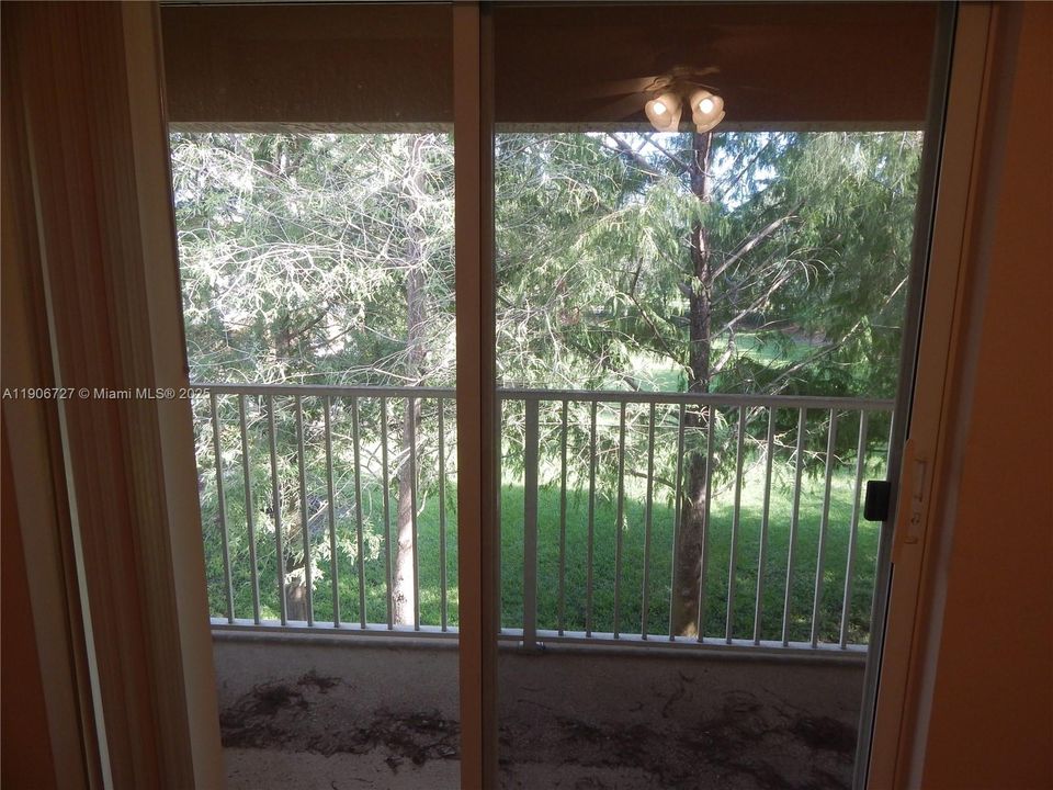 For Rent: $2,500 (2 beds, 2 baths, 1185 Square Feet)