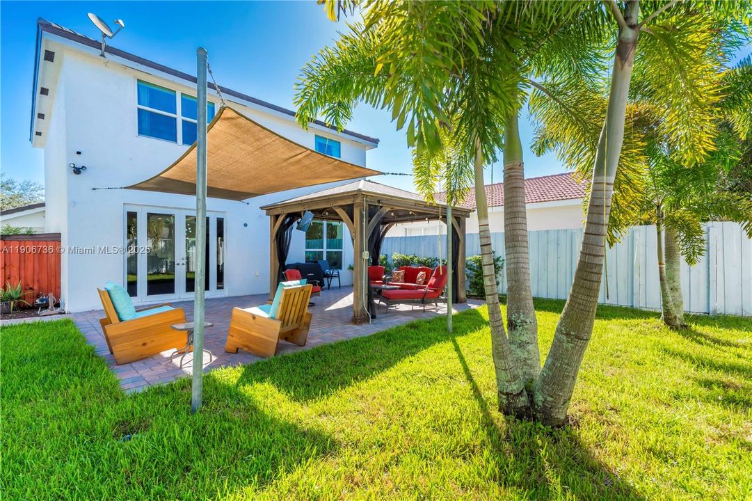 Active With Contract: $595,000 (3 beds, 2 baths, 1660 Square Feet)