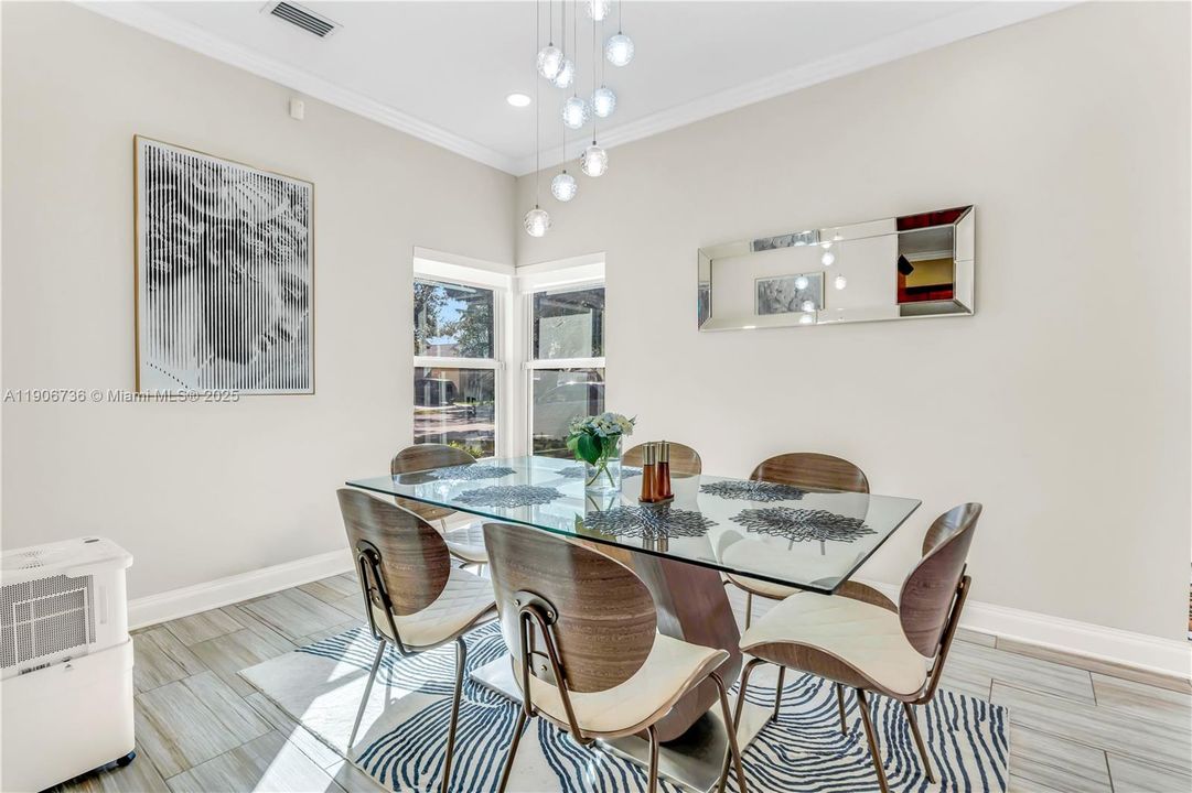 Active With Contract: $595,000 (3 beds, 2 baths, 1660 Square Feet)