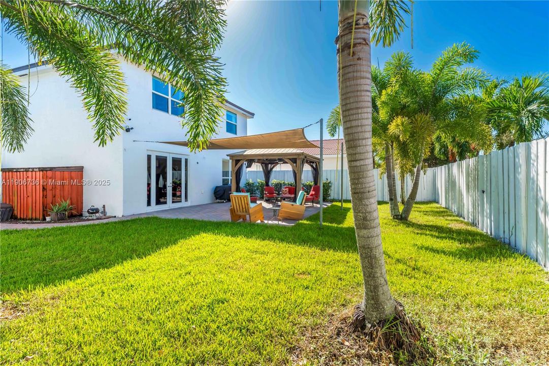 Active With Contract: $595,000 (3 beds, 2 baths, 1660 Square Feet)