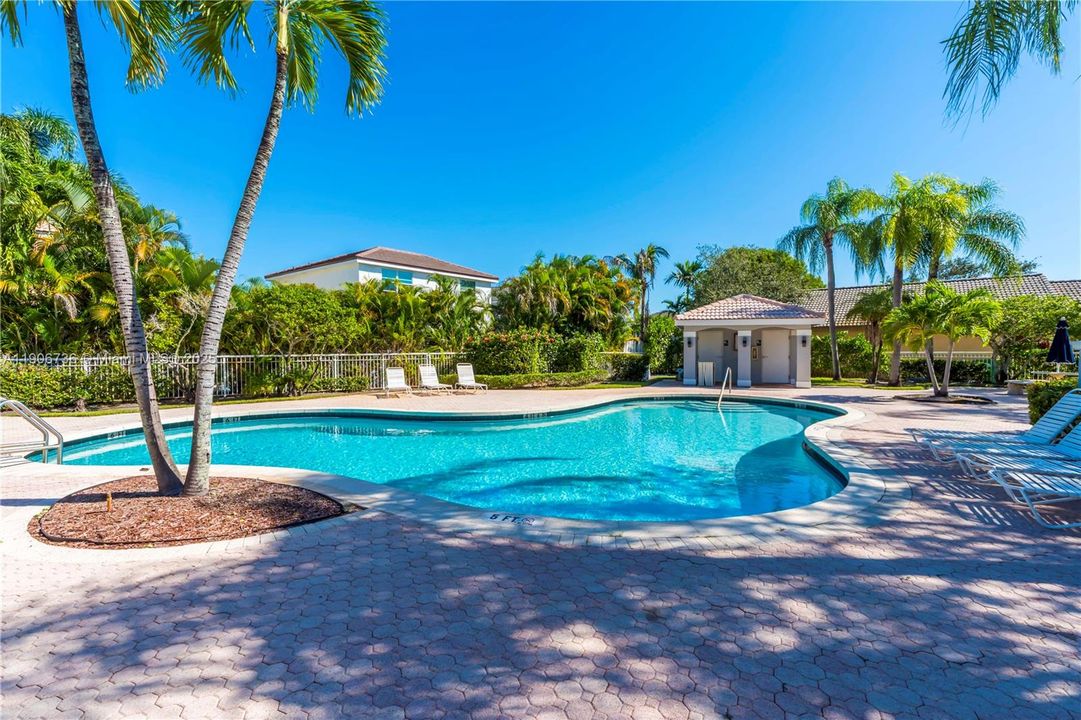 Active With Contract: $595,000 (3 beds, 2 baths, 1660 Square Feet)