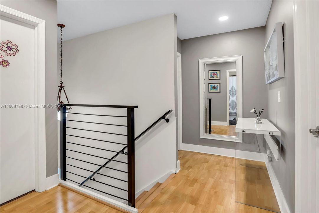 Active With Contract: $595,000 (3 beds, 2 baths, 1660 Square Feet)