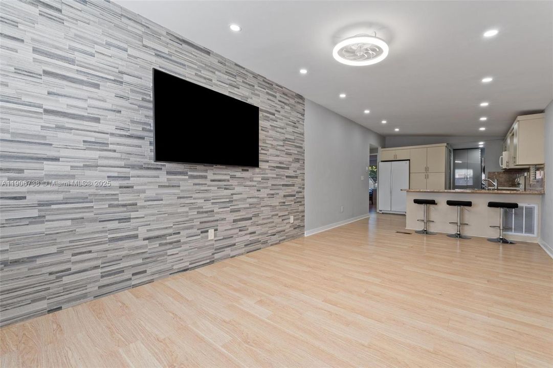 For Sale: $215,000 (3 beds, 2 baths, 0 Square Feet)