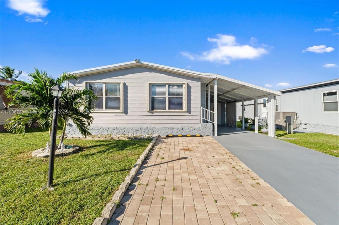 For Sale: $215,000 (3 beds, 2 baths, 0 Square Feet)