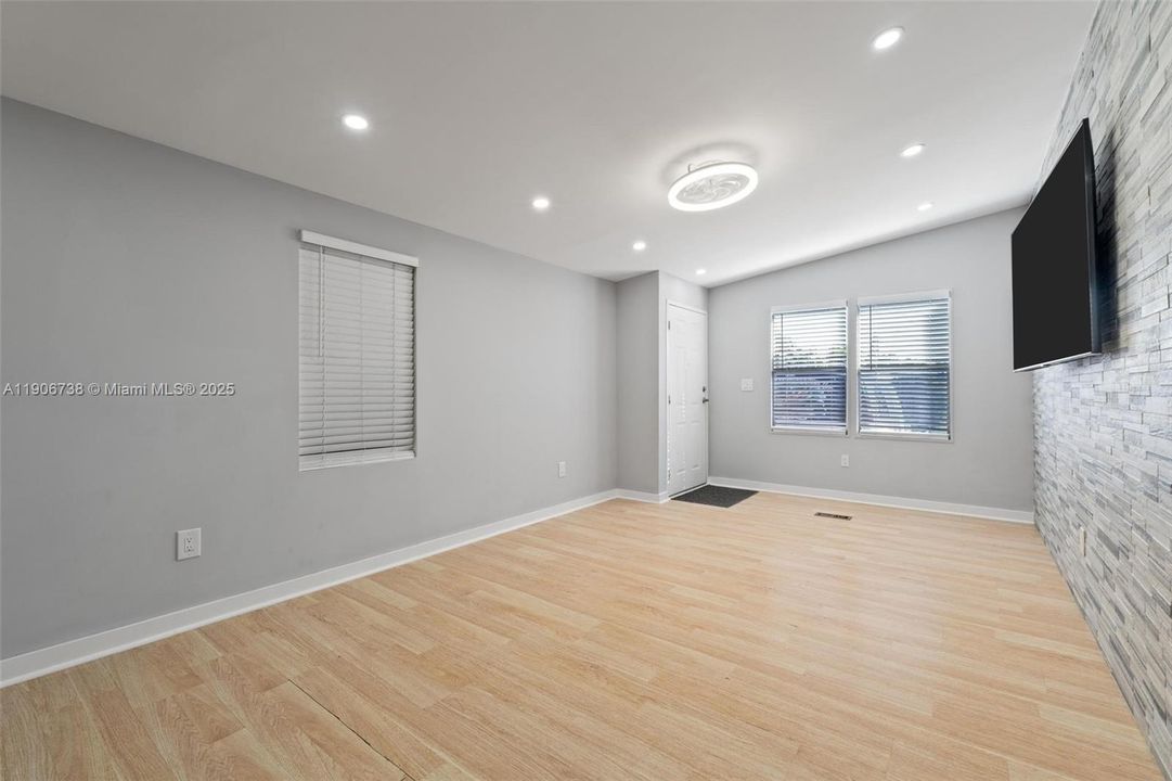 For Sale: $215,000 (3 beds, 2 baths, 0 Square Feet)