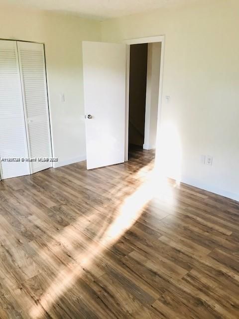 For Rent: $2,400 (2 beds, 1 baths, 1140 Square Feet)