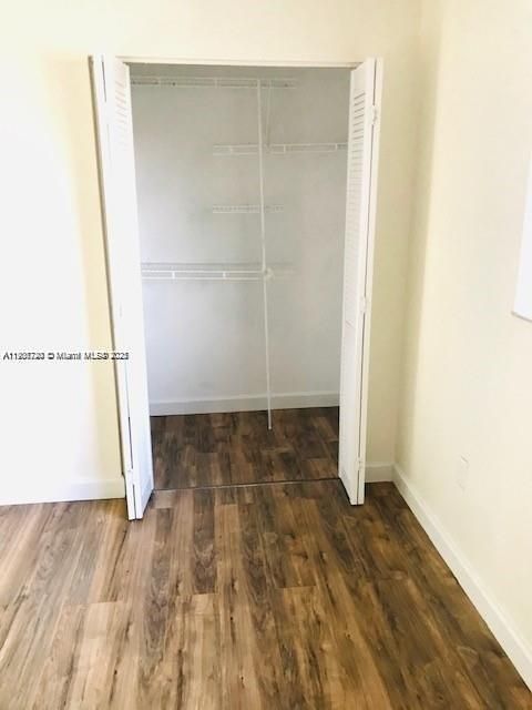 For Rent: $2,400 (2 beds, 1 baths, 1140 Square Feet)