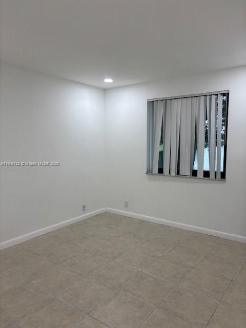 For Rent: $1,875 (2 beds, 2 baths, 848 Square Feet)