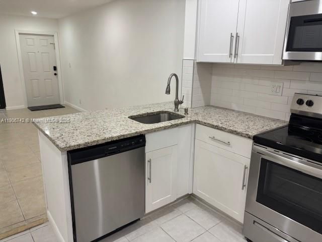 For Rent: $1,875 (2 beds, 2 baths, 848 Square Feet)