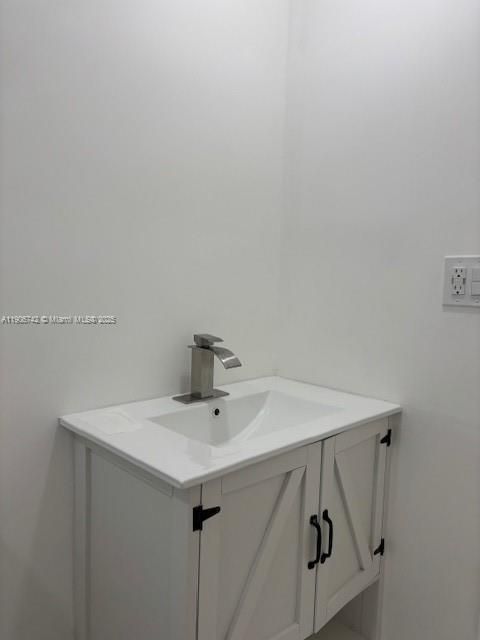 For Rent: $1,875 (2 beds, 2 baths, 848 Square Feet)