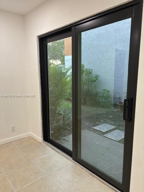 For Rent: $1,875 (2 beds, 2 baths, 848 Square Feet)