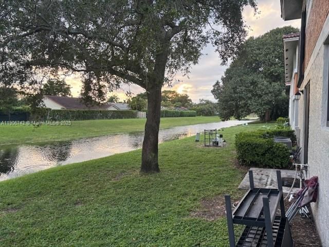 For Rent: $1,875 (2 beds, 2 baths, 848 Square Feet)