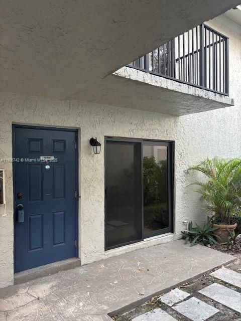 For Rent: $1,875 (2 beds, 2 baths, 848 Square Feet)