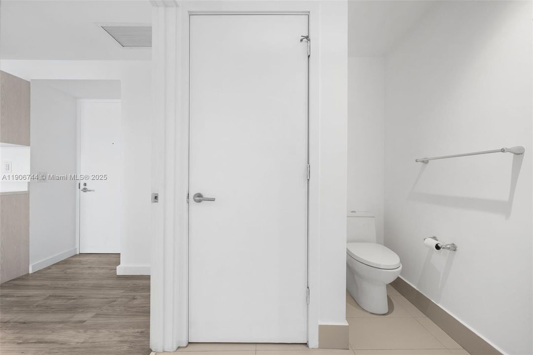 Recently Rented: $3,100 (1 beds, 1 baths, 622 Square Feet)