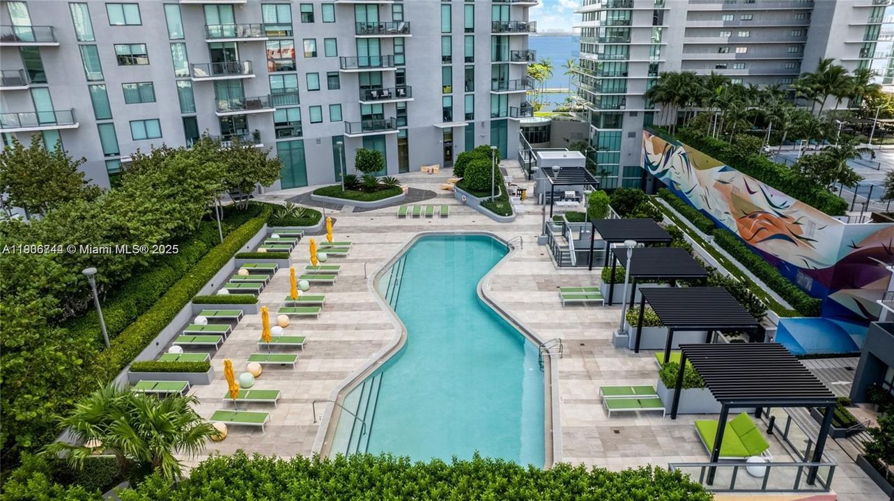 Recently Rented: $3,100 (1 beds, 1 baths, 622 Square Feet)