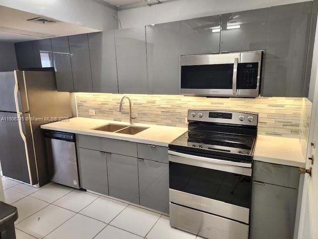 Recently Rented: $2,190 (1 beds, 1 baths, 916 Square Feet)