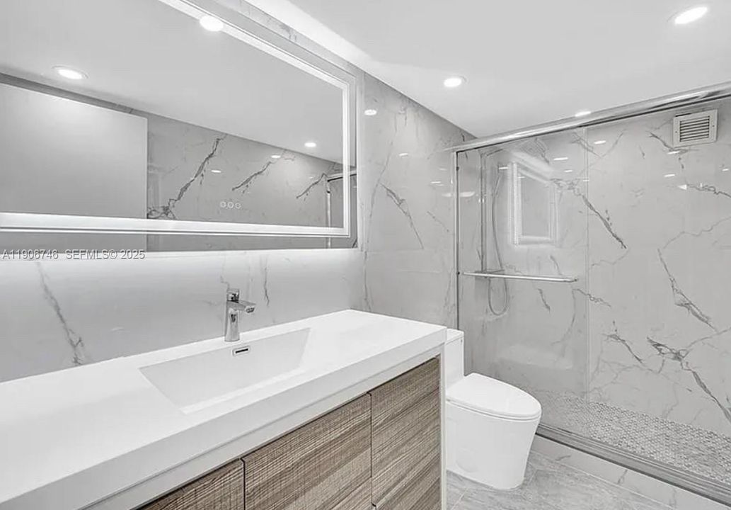 出租: $3,300 (2 贝兹, 2 浴室, 1440 平方英尺)