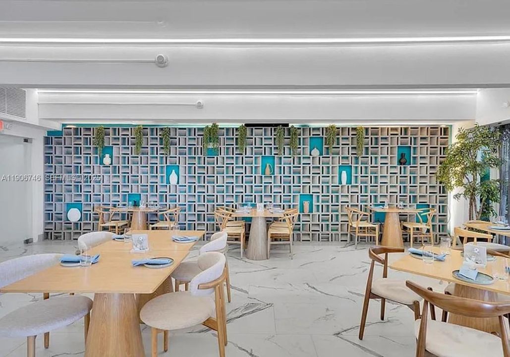 出租: $3,300 (2 贝兹, 2 浴室, 1440 平方英尺)