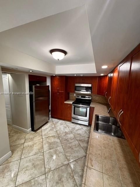 На продажу: $350,000 (2 спален, 2 ванн, 1310 Квадратных фут)