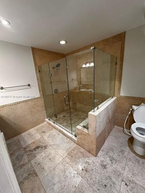 На продажу: $350,000 (2 спален, 2 ванн, 1310 Квадратных фут)