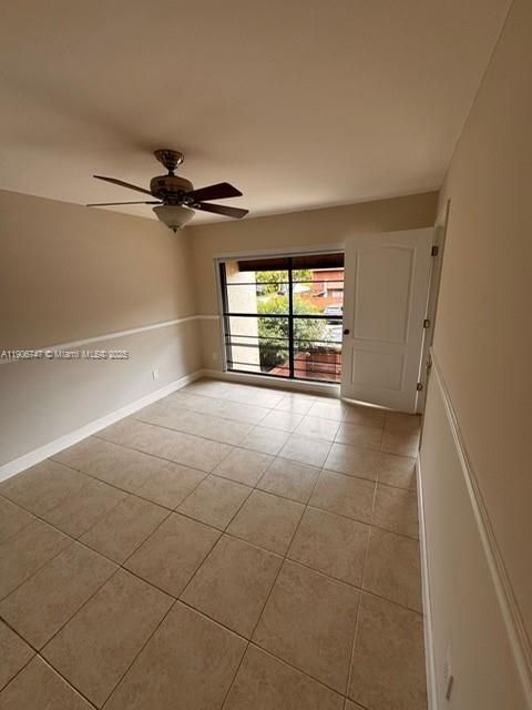 На продажу: $350,000 (2 спален, 2 ванн, 1310 Квадратных фут)