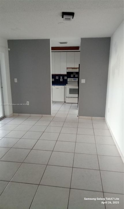 出租: $2,500 (2 贝兹, 2 浴室, 852 平方英尺)