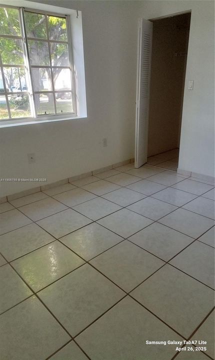 出租: $2,500 (2 贝兹, 2 浴室, 852 平方英尺)