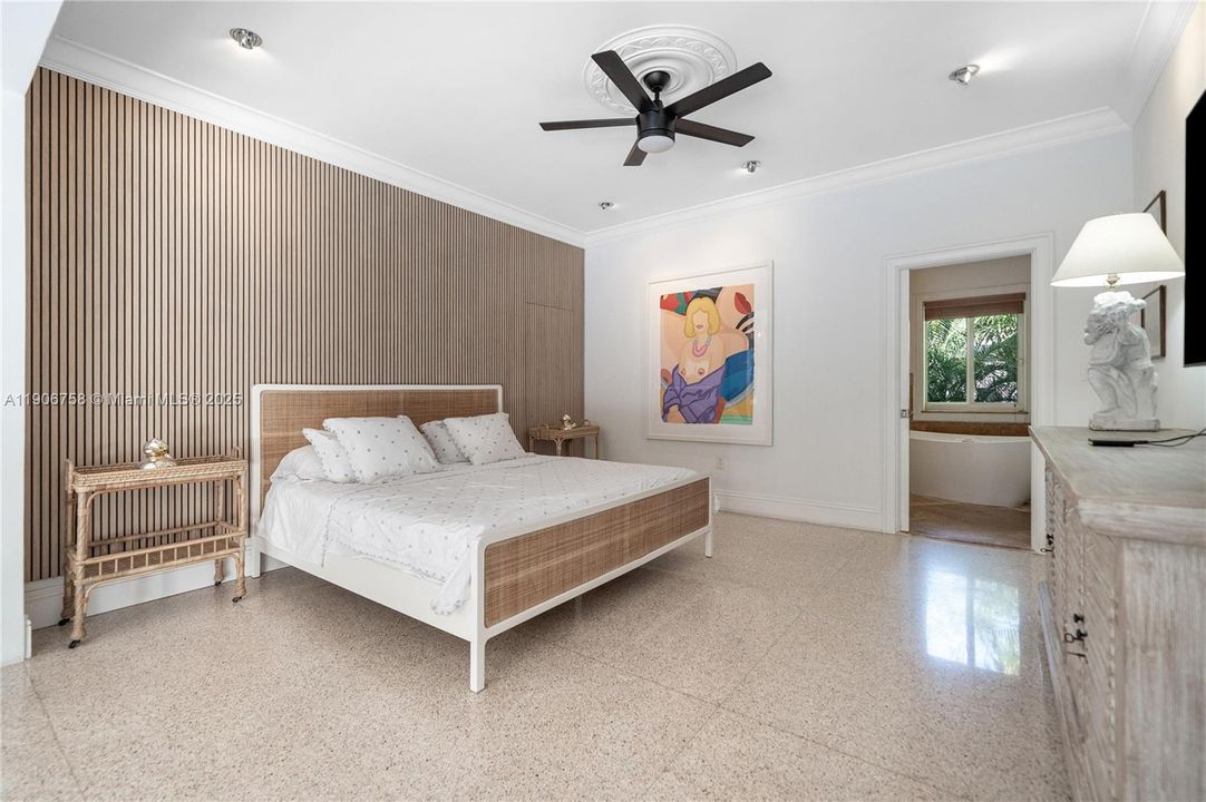 For Sale: $3,250,000 (5 beds, 4 baths, 4086 Square Feet)