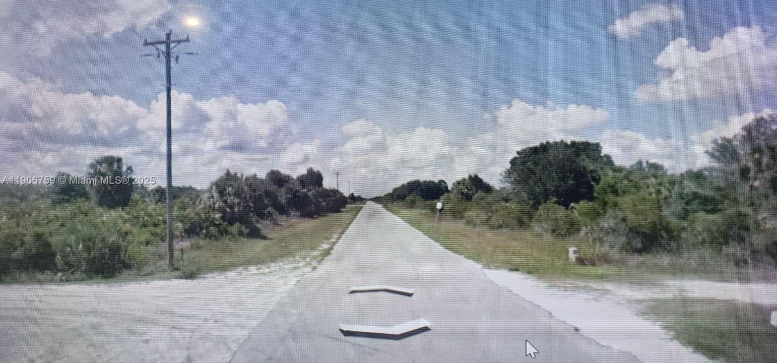 En Venta: $30,000 (1.25 acres)